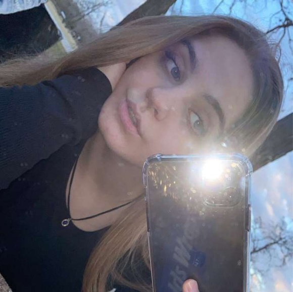 Meet your Posher - Picture 1 of 1